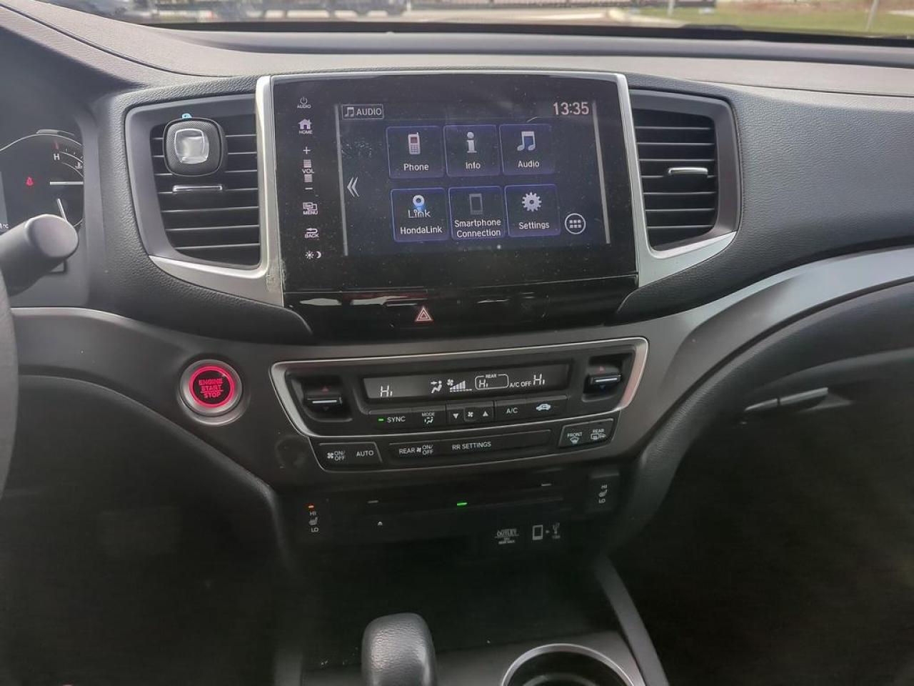 2017 Honda Ridgeline SPORT Photo