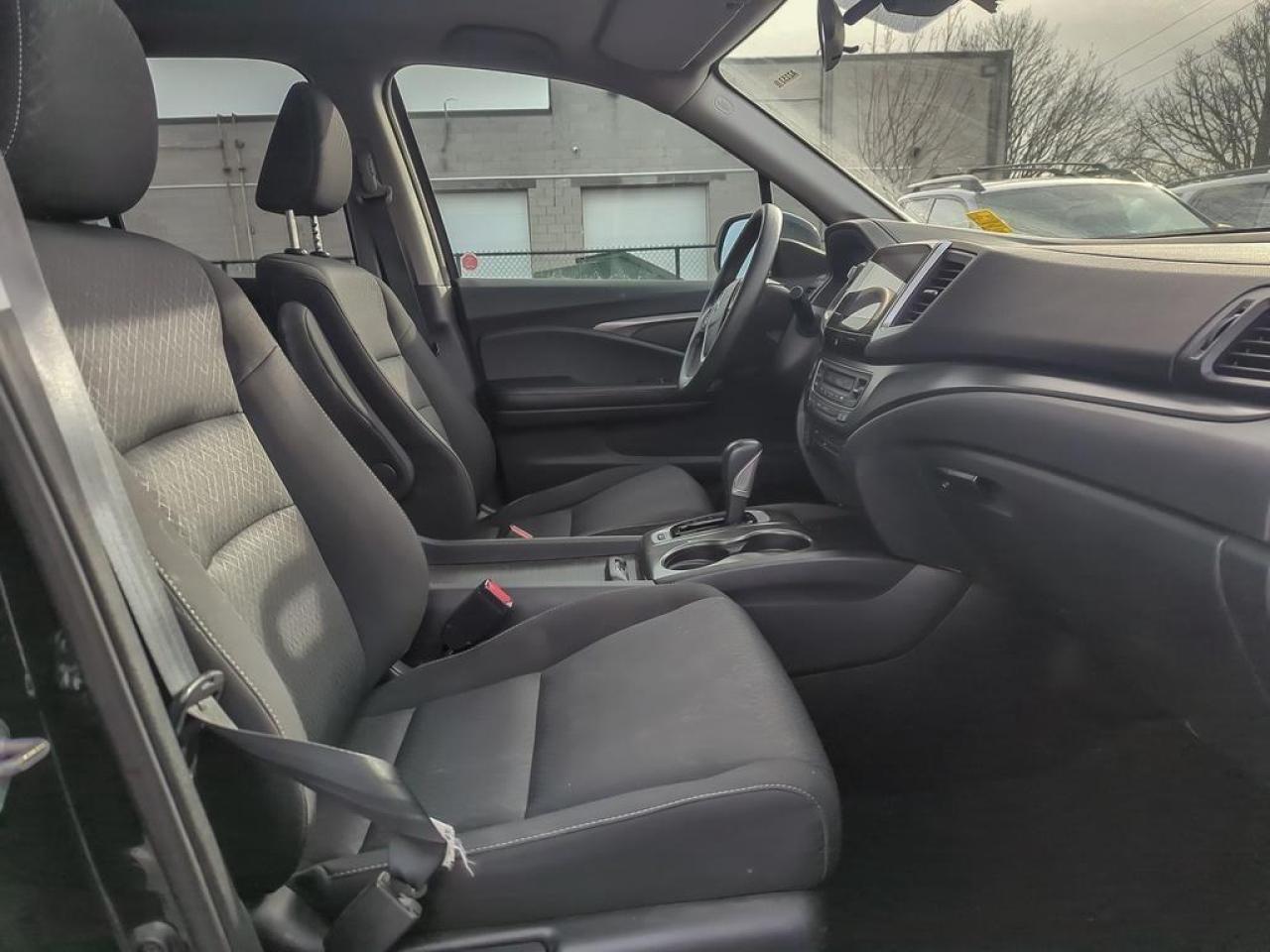 2017 Honda Ridgeline SPORT Photo