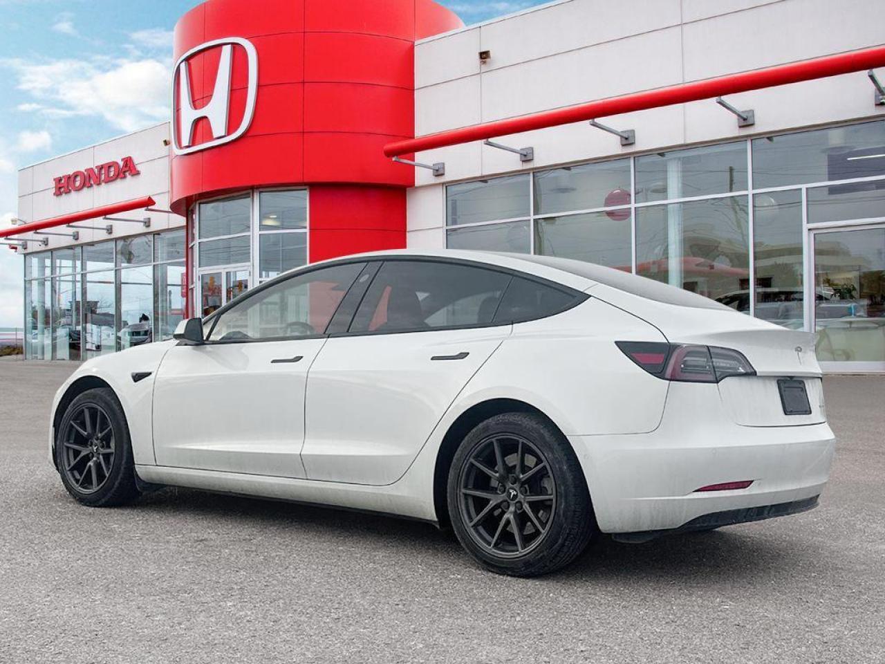 2022 Tesla Model 3 LONG RANGE Photo