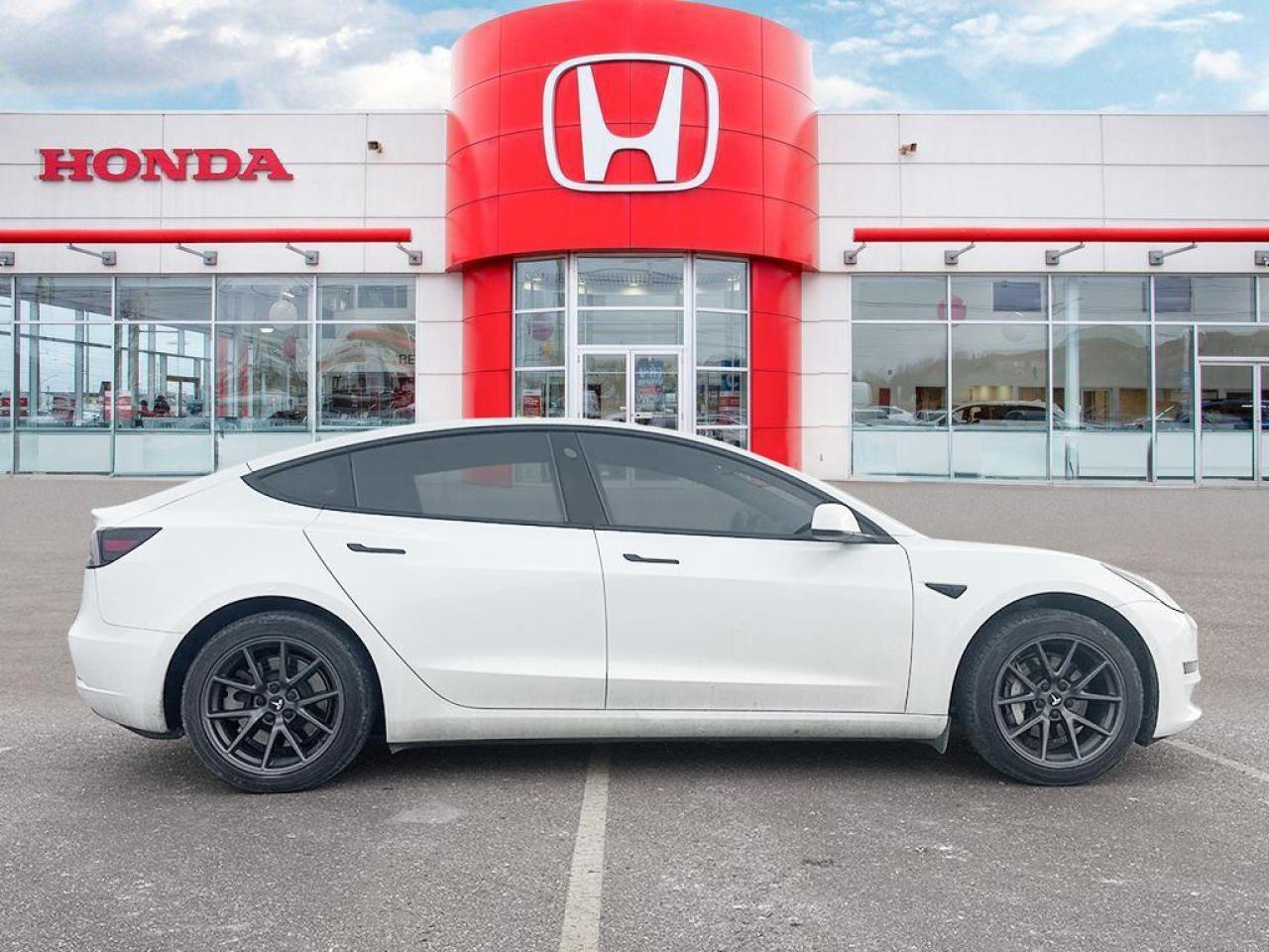 2022 Tesla Model 3 LONG RANGE Photo