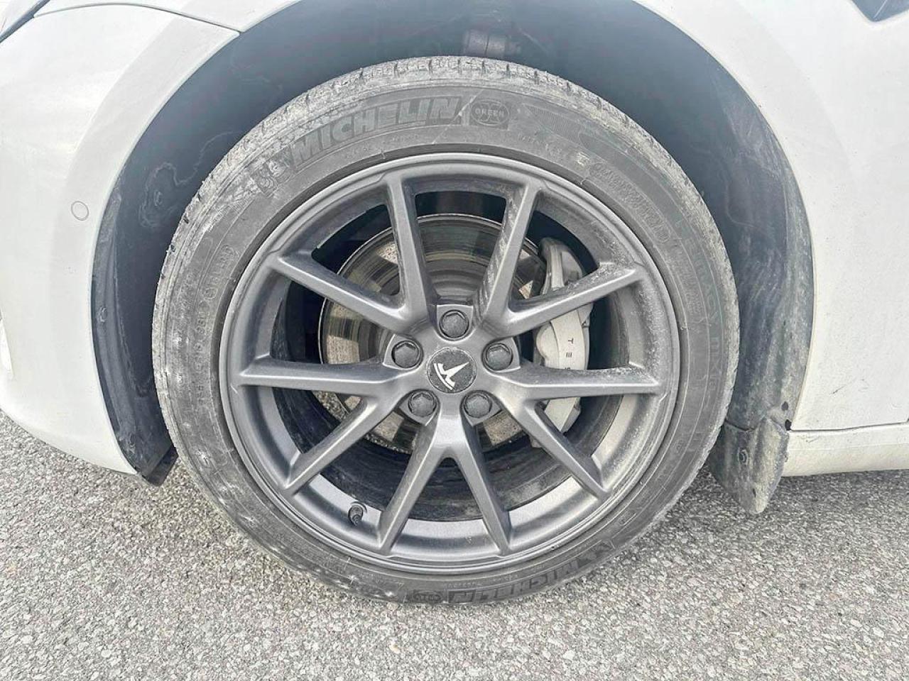 2022 Tesla Model 3 LONG RANGE Photo