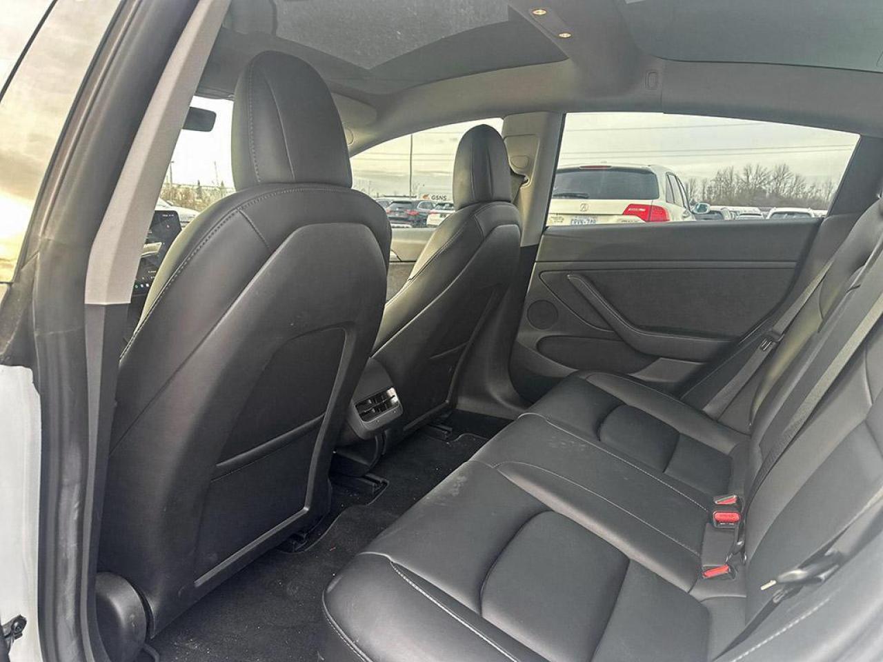 2022 Tesla Model 3 LONG RANGE Photo