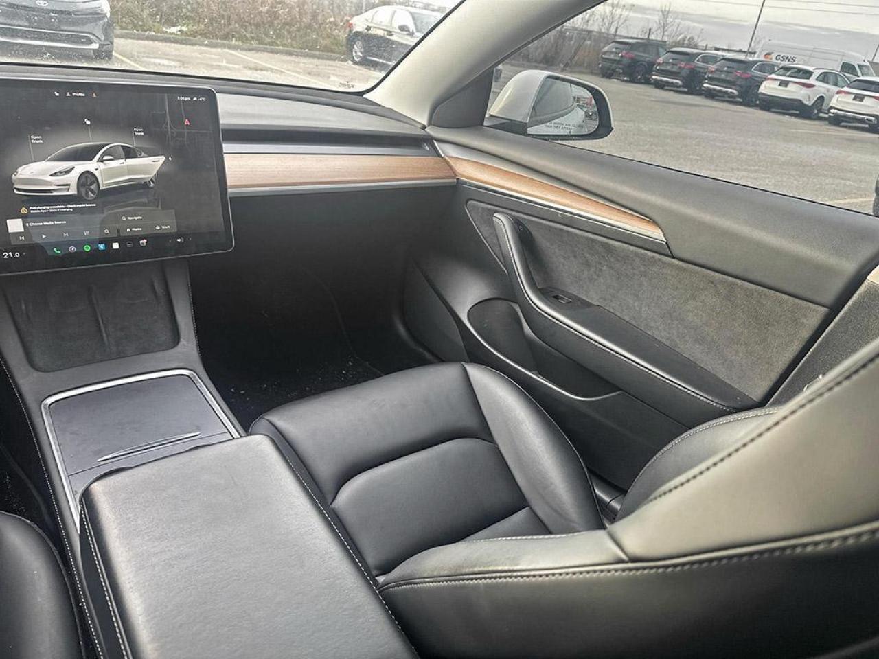 2022 Tesla Model 3 LONG RANGE Photo