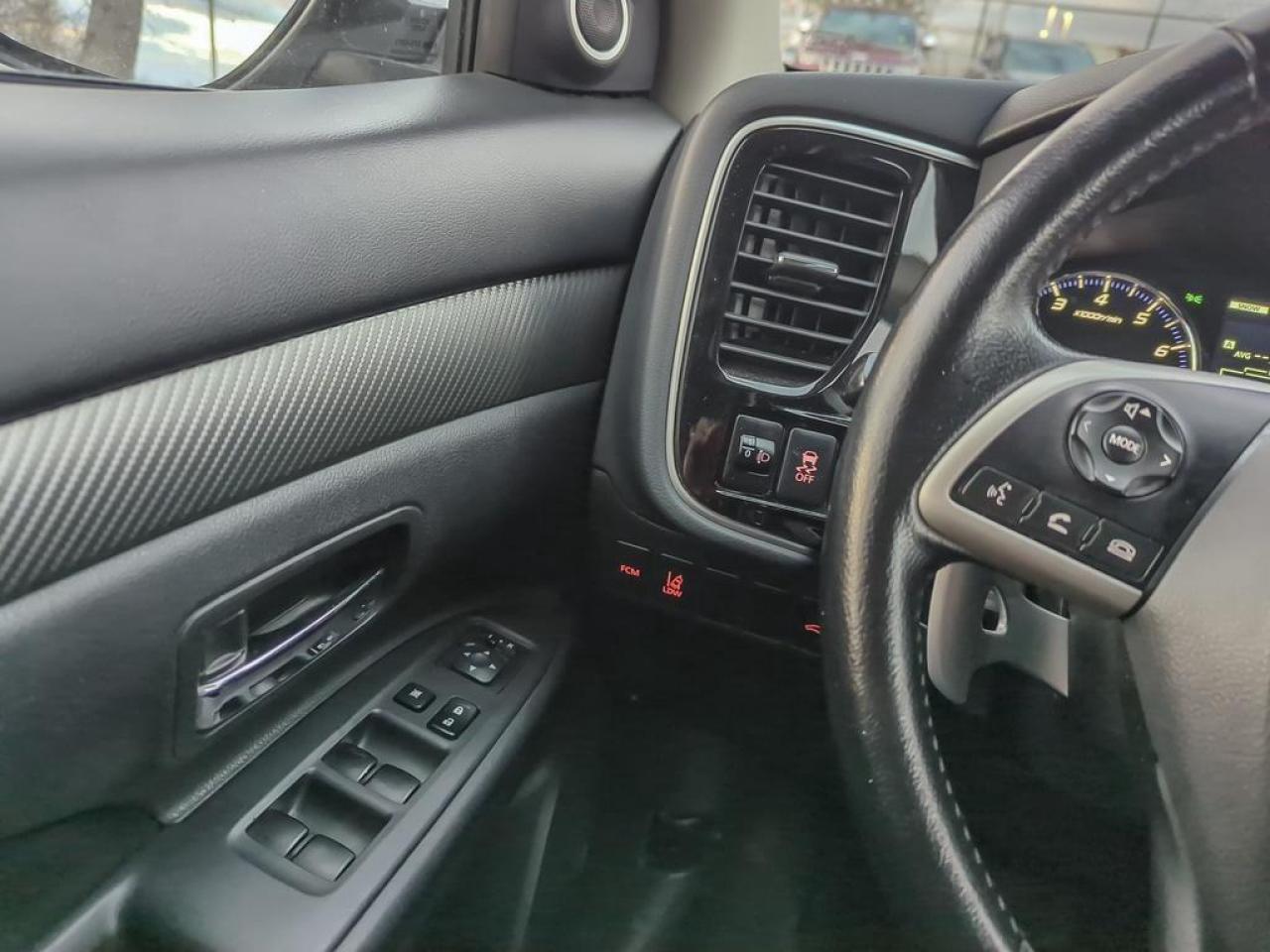 2014 Mitsubishi Outlander GT Photo