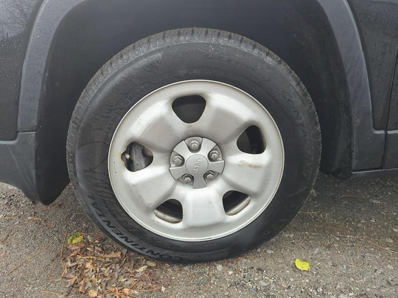 2017 Jeep Cherokee Sport Photo