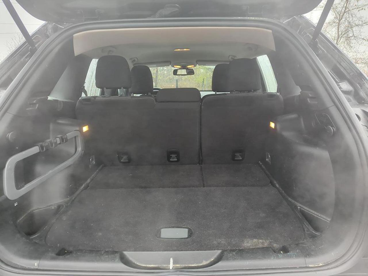 2017 Jeep Cherokee Sport Photo