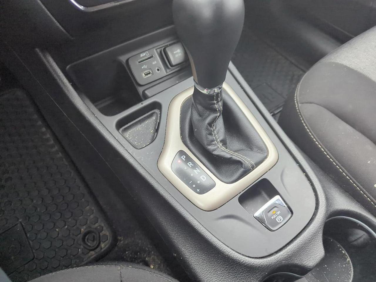 2017 Jeep Cherokee Sport Photo