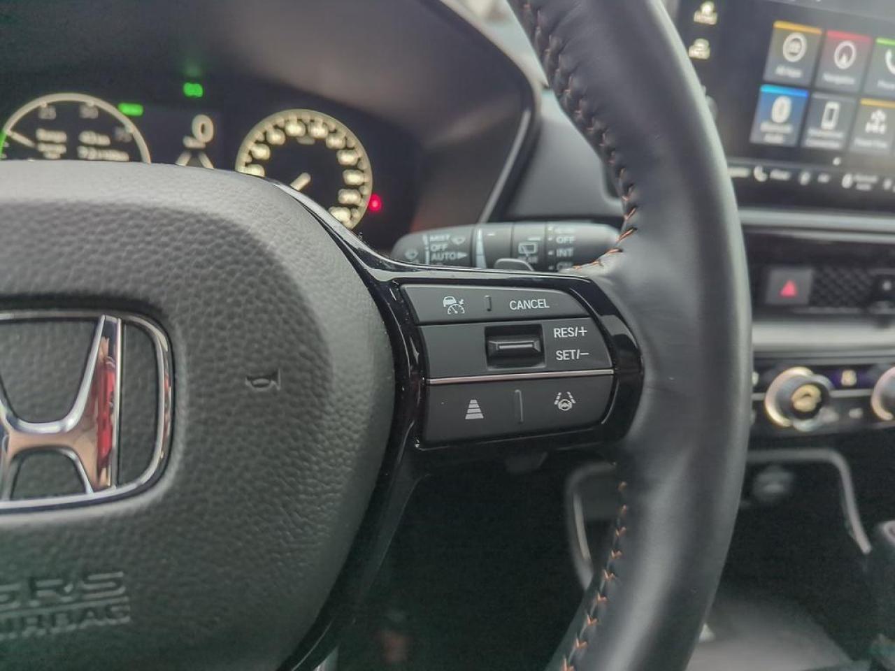 2025 Honda CR-V Hybrid Touring Photo