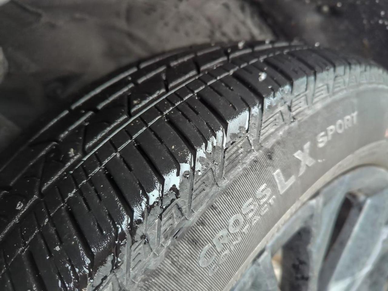 2024 Honda CR-V Hybrid Touring Photo