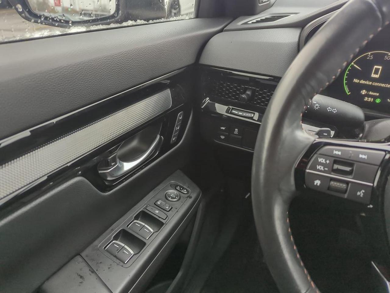 2024 Honda CR-V Hybrid Touring Photo