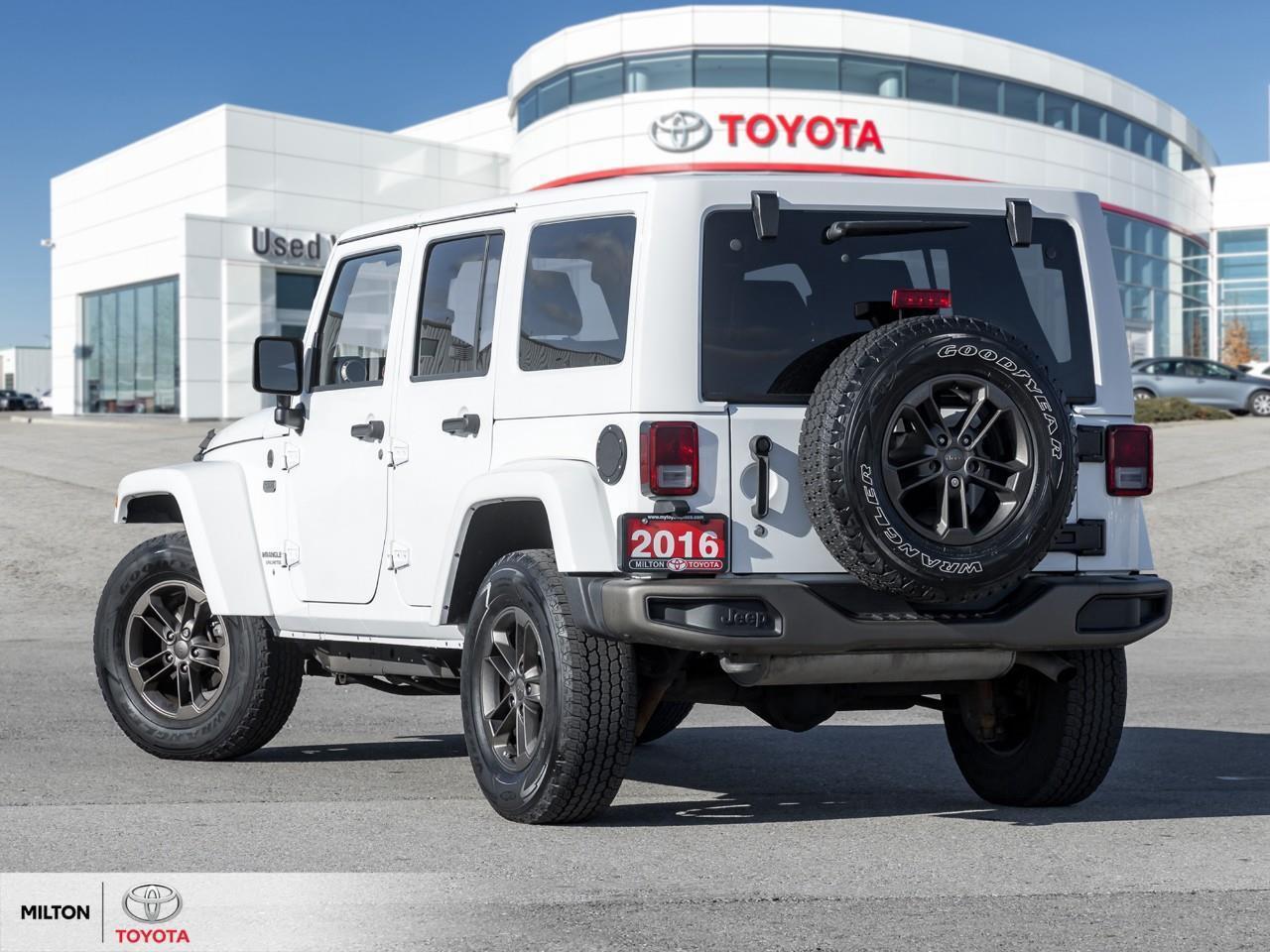 2016 Jeep WRANGLER UNLIMITED LEATHER ALPINE SOUND NAVIGATION ONE OWNER Sahara Photo