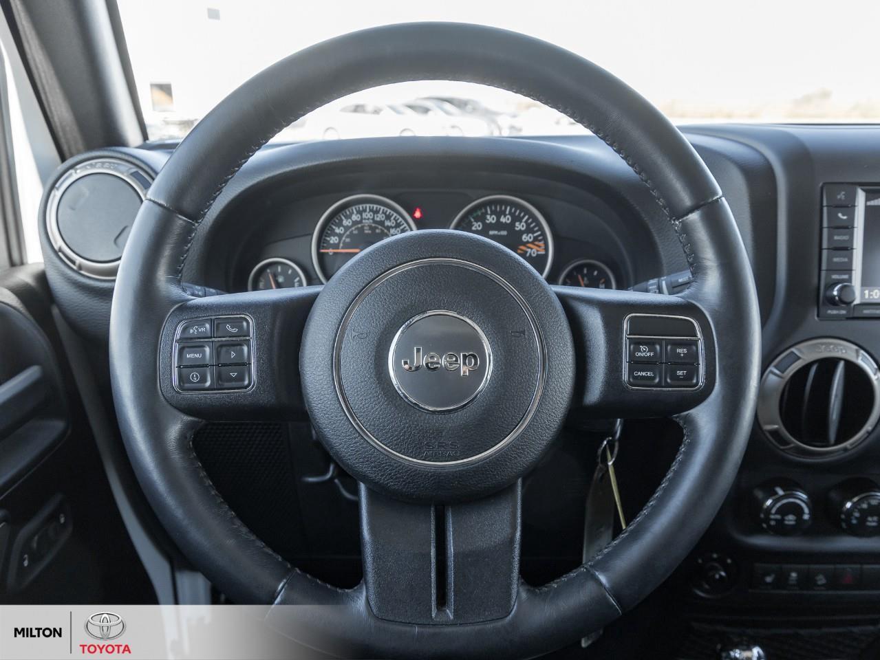 2016 Jeep WRANGLER UNLIMITED LEATHER ALPINE SOUND NAVIGATION ONE OWNER Sahara Photo