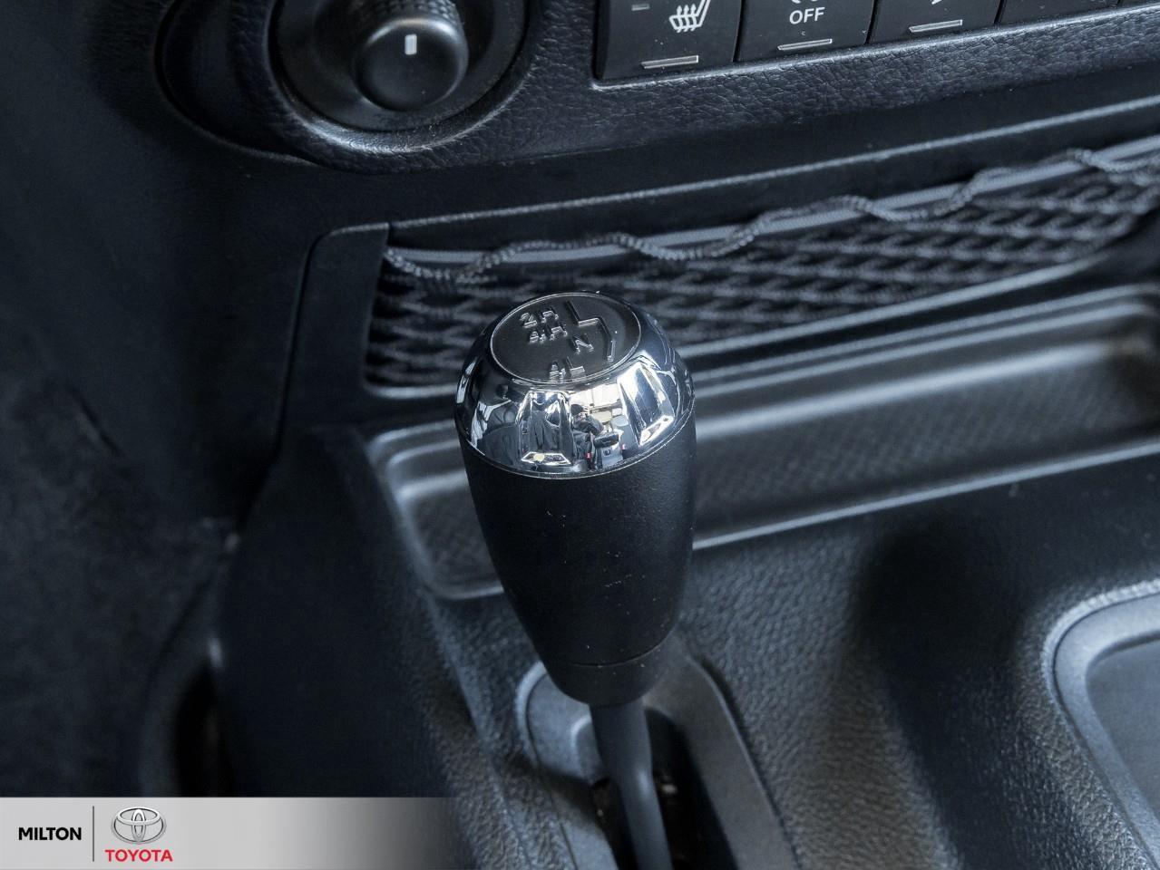 2016 Jeep WRANGLER UNLIMITED LEATHER ALPINE SOUND NAVIGATION ONE OWNER Sahara Photo