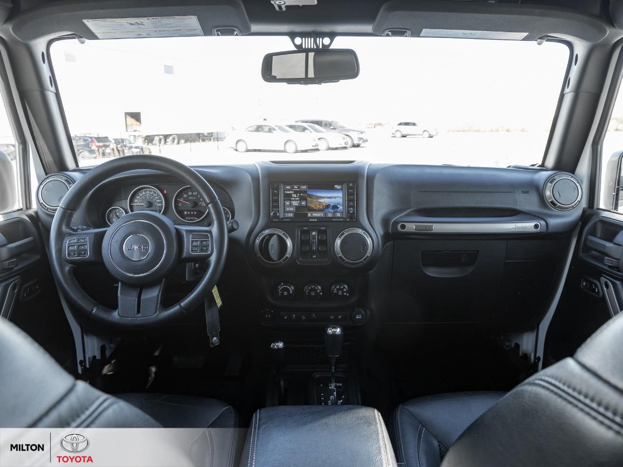 2016 Jeep WRANGLER UNLIMITED LEATHER ALPINE SOUND NAVIGATION ONE OWNER Sahara Photo