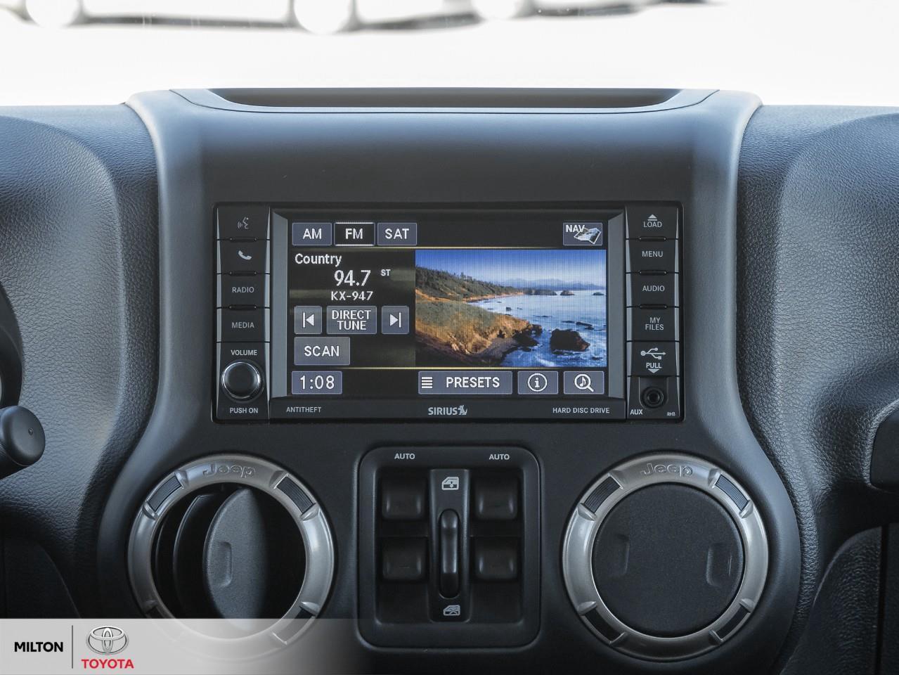 2016 Jeep WRANGLER UNLIMITED LEATHER ALPINE SOUND NAVIGATION ONE OWNER Sahara Photo