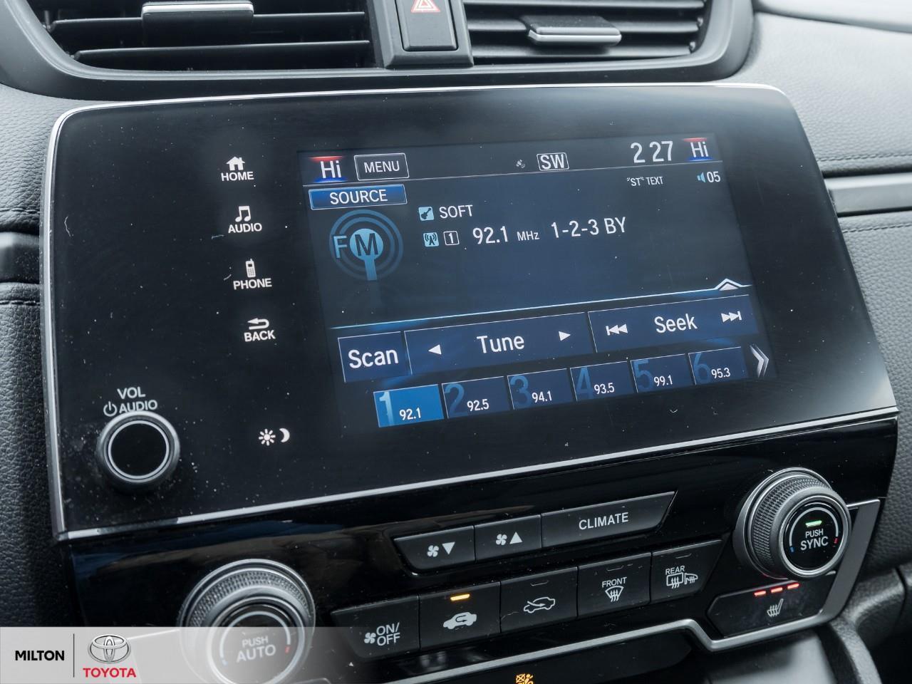 2017 Honda CR-V HEATED SEATS PUSH START ALLOYS ONE OWNER LX Photo