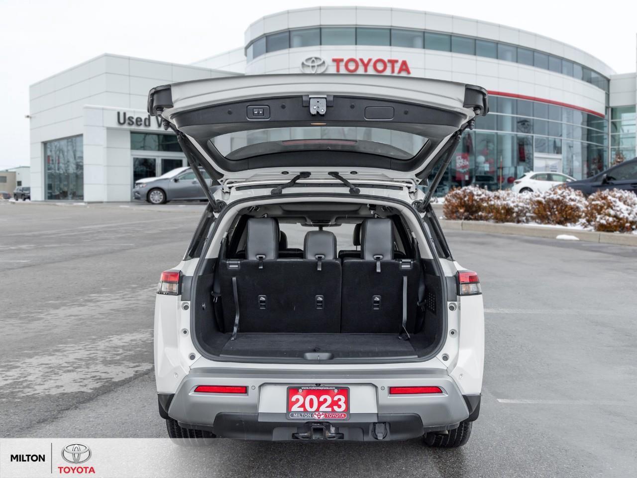 2023 Nissan Pathfinder LEATHER NAVIGATION PANORAMIC SUNROOF ONE OWNER NEW Photo