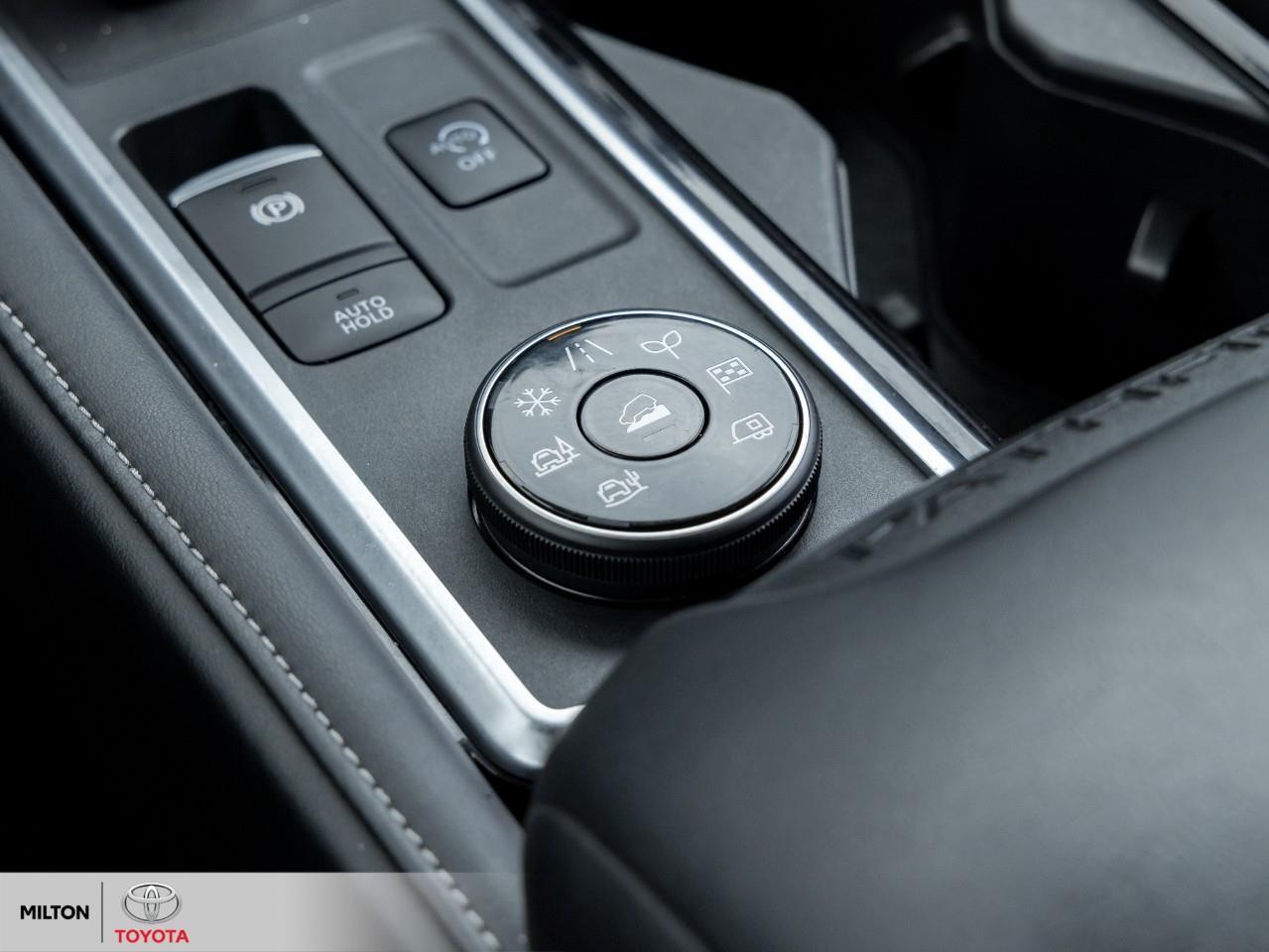 2023 Nissan Pathfinder LEATHER NAVIGATION PANORAMIC SUNROOF ONE OWNER NEW Photo