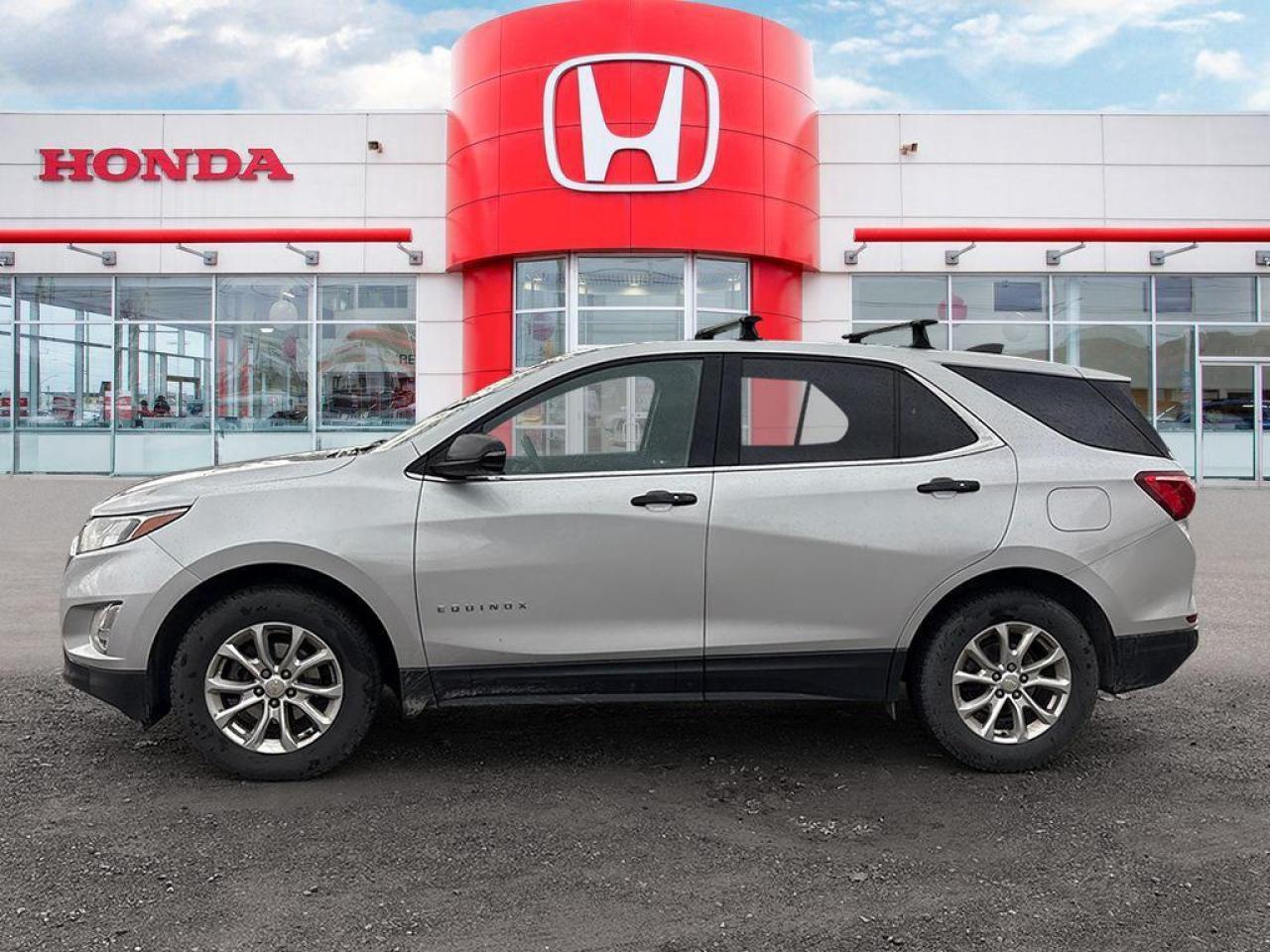 2018 Chevrolet Equinox LT Photo2