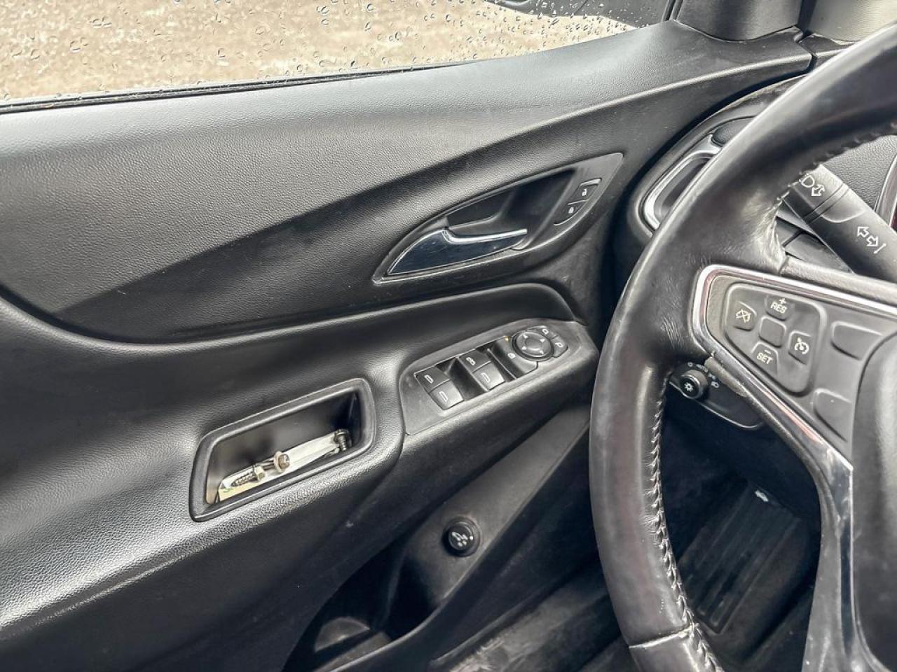 2018 Chevrolet Equinox LT Photo