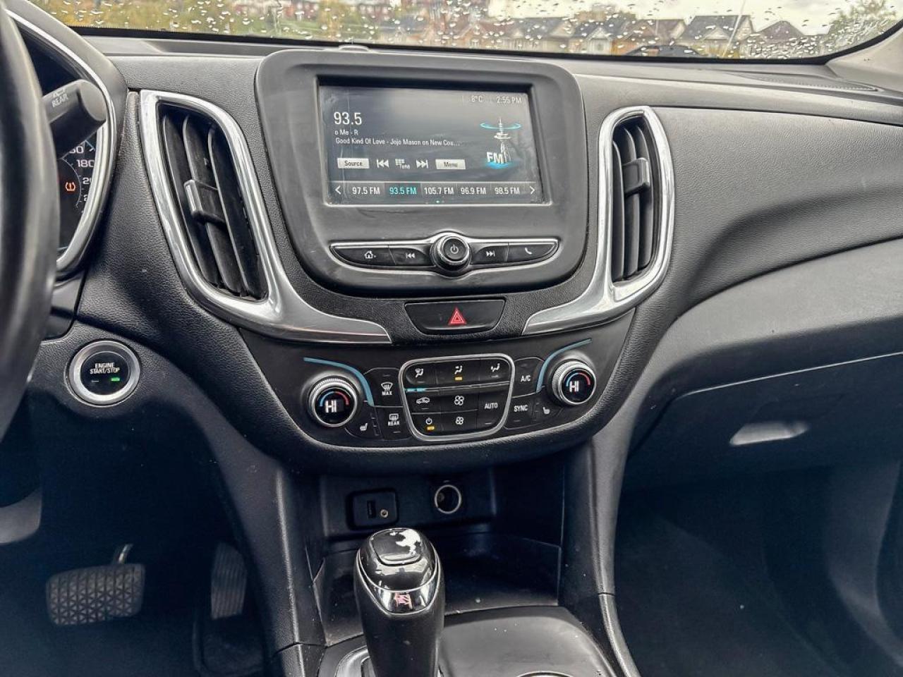 2018 Chevrolet Equinox LT Photo