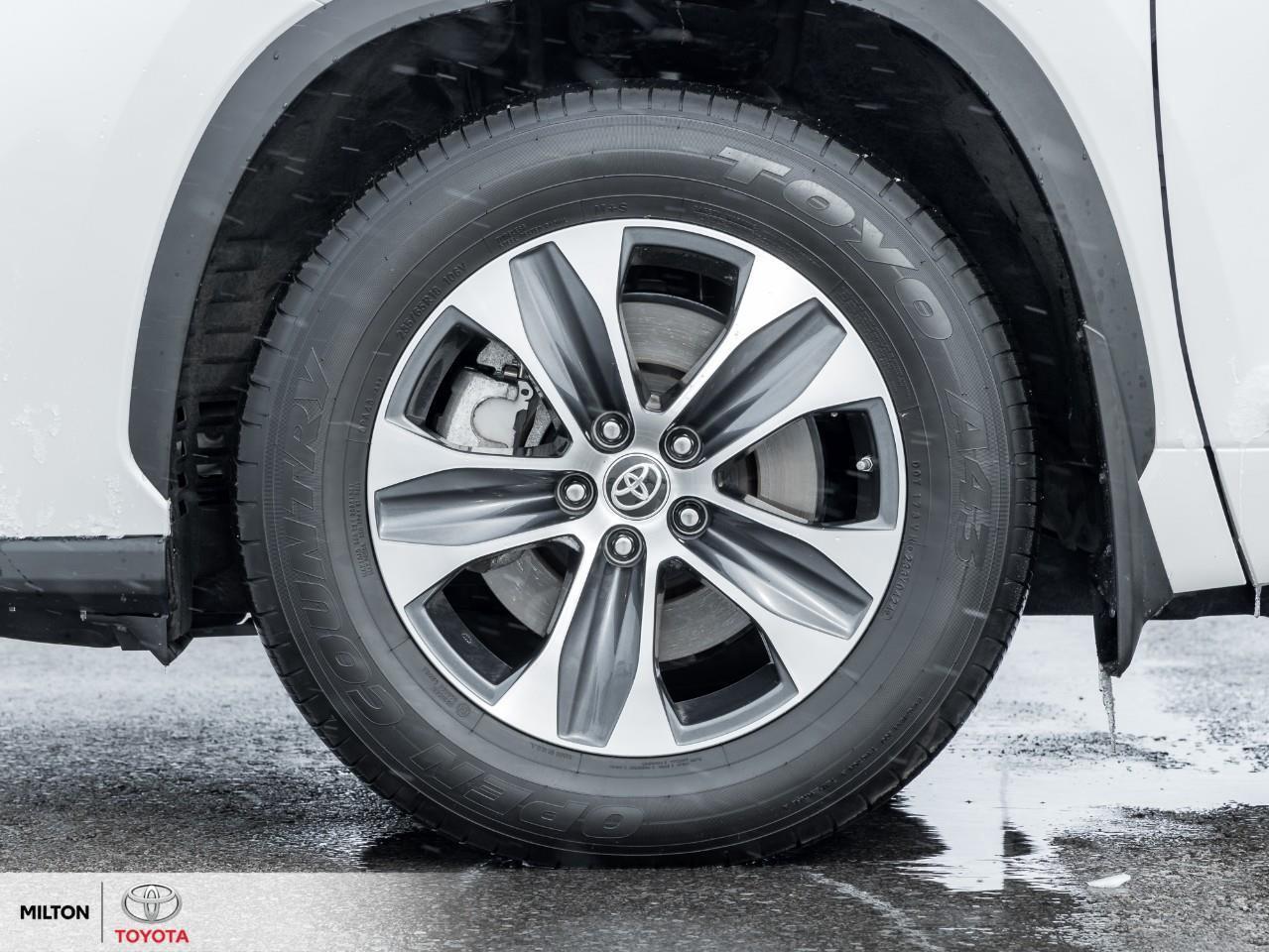 2024 Toyota Highlander Hybrid HYBRID XLE LEATHER NAVIGATION SUNROOF BLIND SPOT 8 Photo3