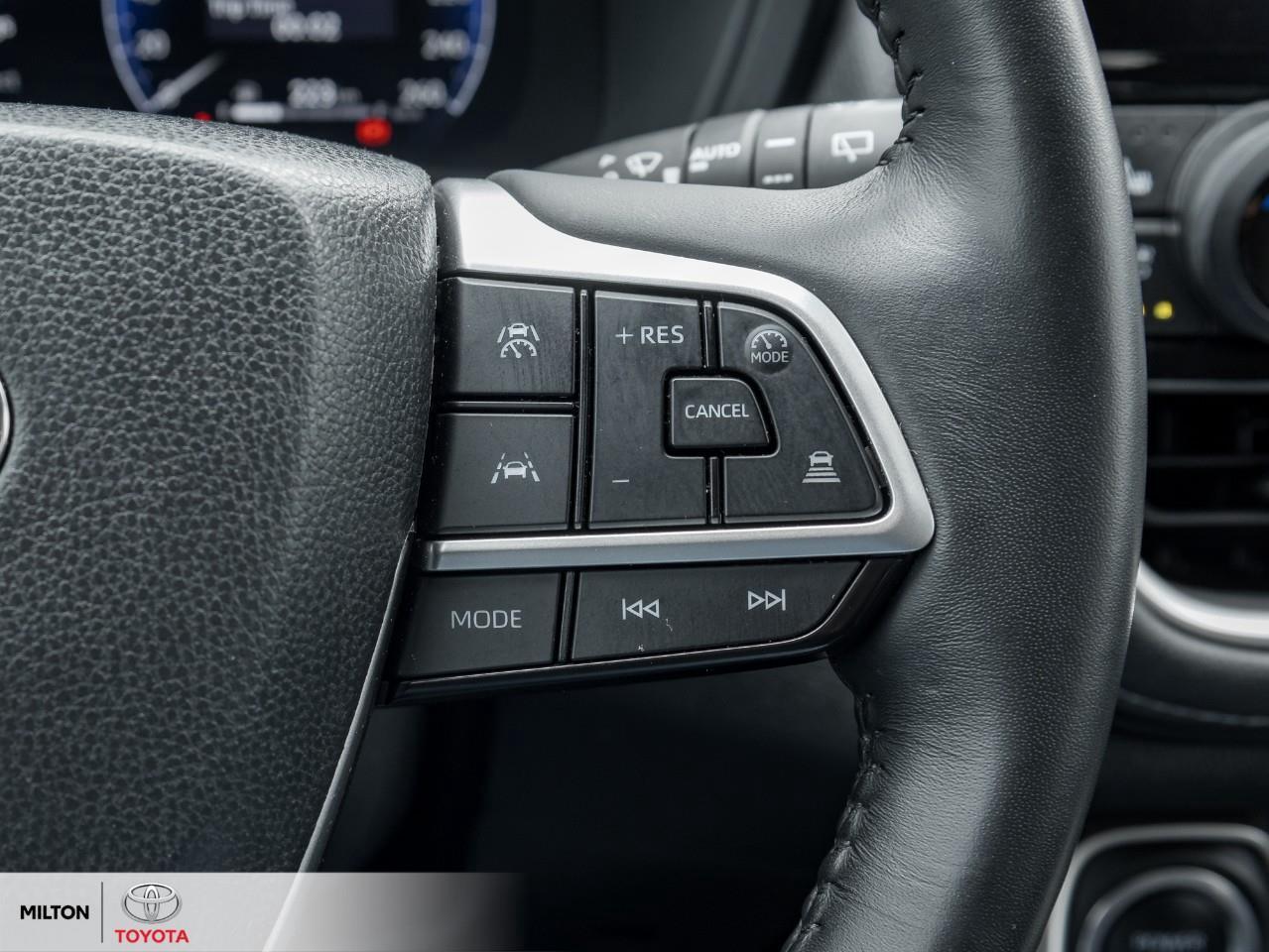 2024 Toyota Grand Highlander LEATHER HEATED STEERING 7 PASSENGER TCUV Limited Photo