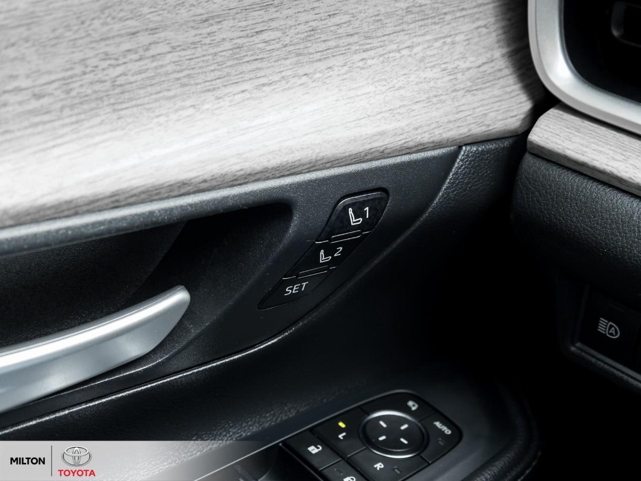 2024 Toyota Grand Highlander LEATHER HEATED STEERING 7 PASSENGER TCUV Limited Photo