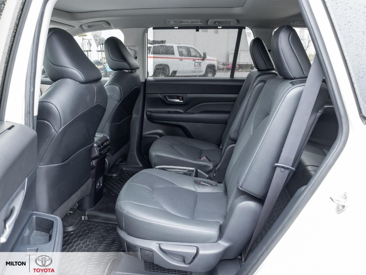 2024 Toyota Grand Highlander LEATHER HEATED STEERING 7 PASSENGER TCUV Limited Photo