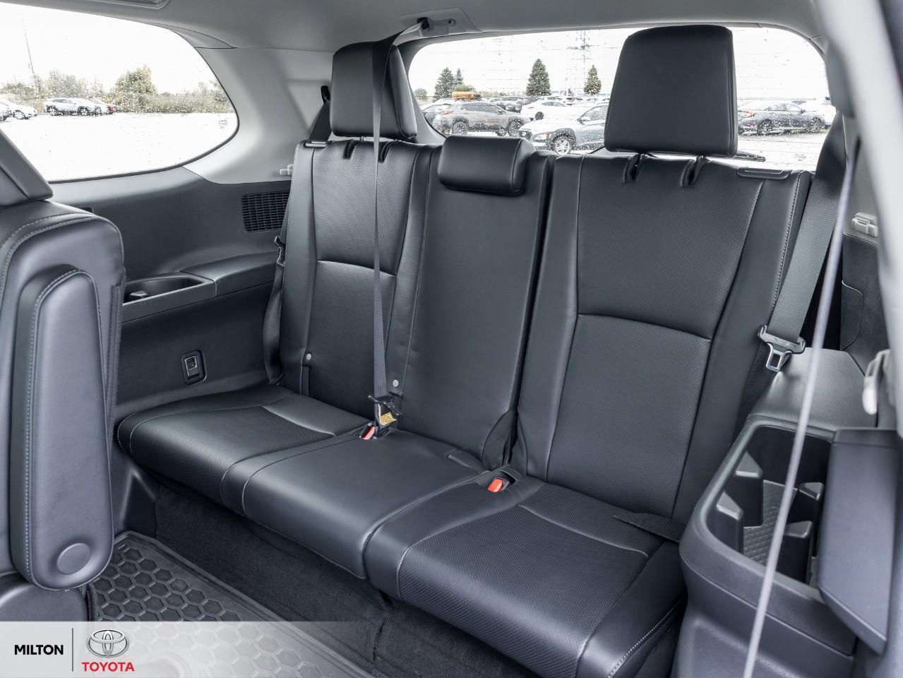 2024 Toyota Grand Highlander LEATHER HEATED STEERING 7 PASSENGER TCUV Limited Photo