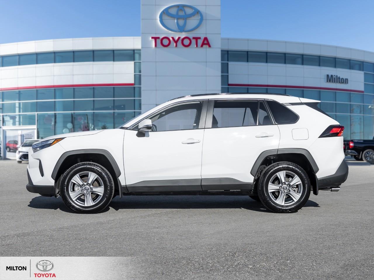 2025 Toyota RAV4 XLE AWD POWER SEAT SUNROOF HEATED STEERING ONE OWN Photo2