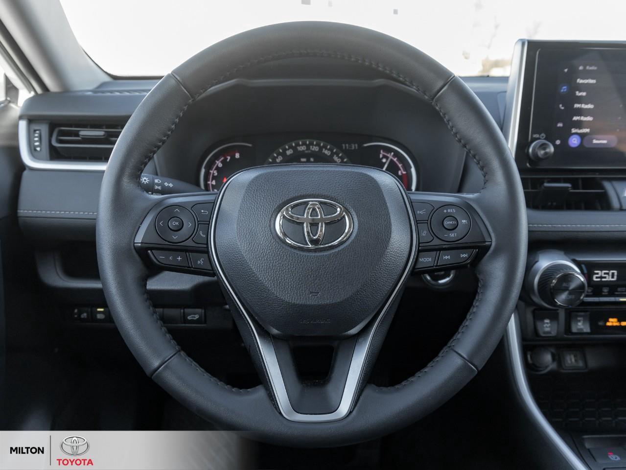 2025 Toyota RAV4 XLE AWD POWER SEAT SUNROOF HEATED STEERING ONE OWN Photo