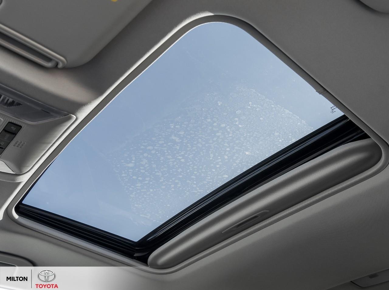 2025 Toyota RAV4 XLE AWD POWER SEAT SUNROOF HEATED STEERING ONE OWN Photo