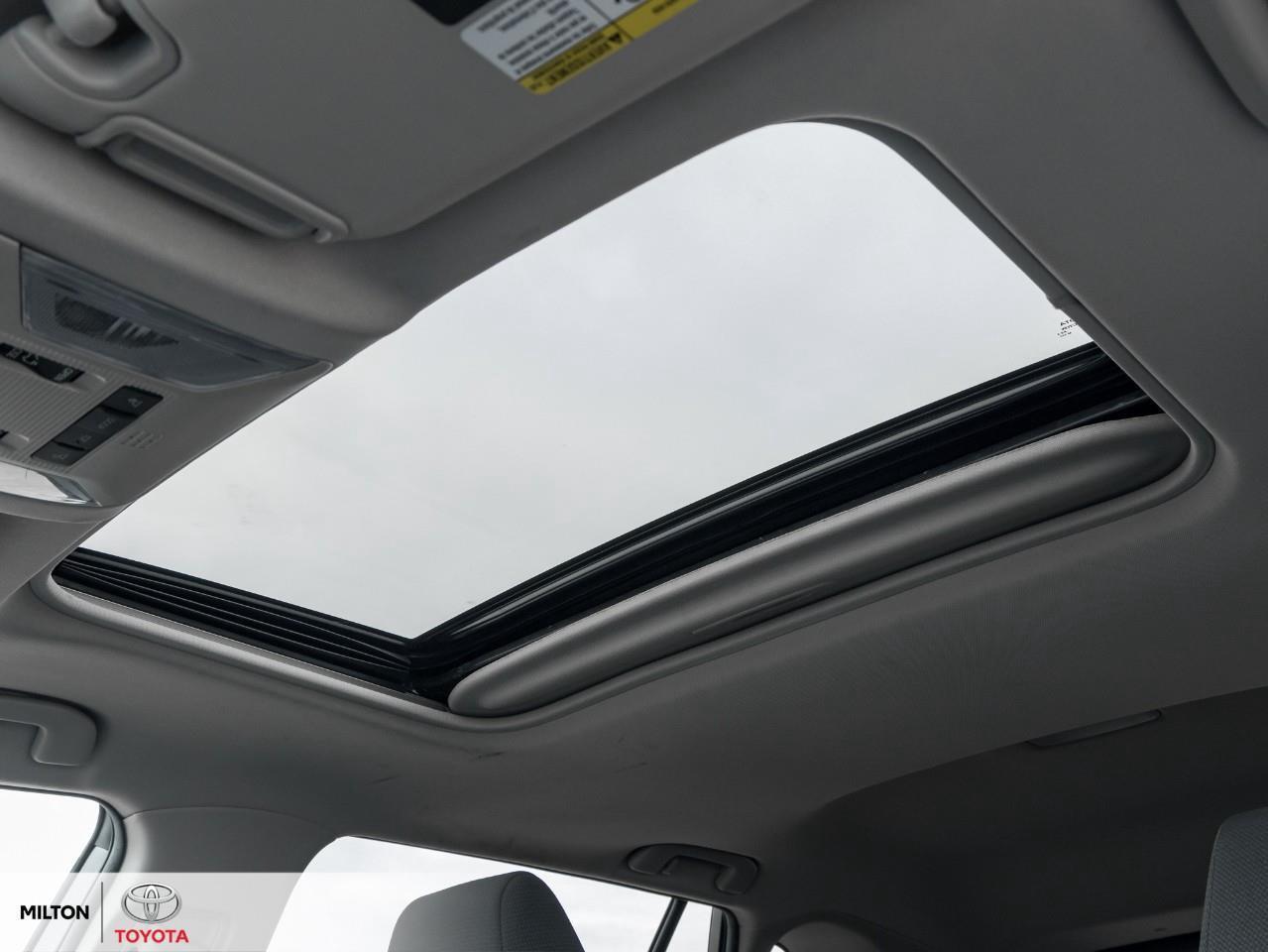 2022 Toyota RAV4 XLE AWD POWER SEAT SUNROOF HEATED STEERING XLE Photo