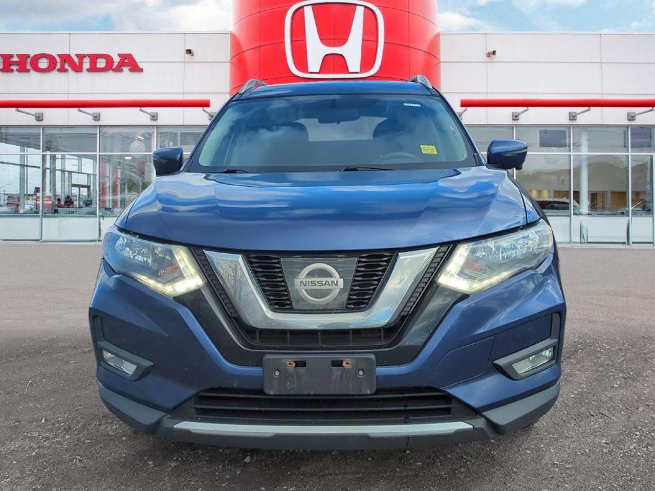 2017 Nissan Rogue SV Photo