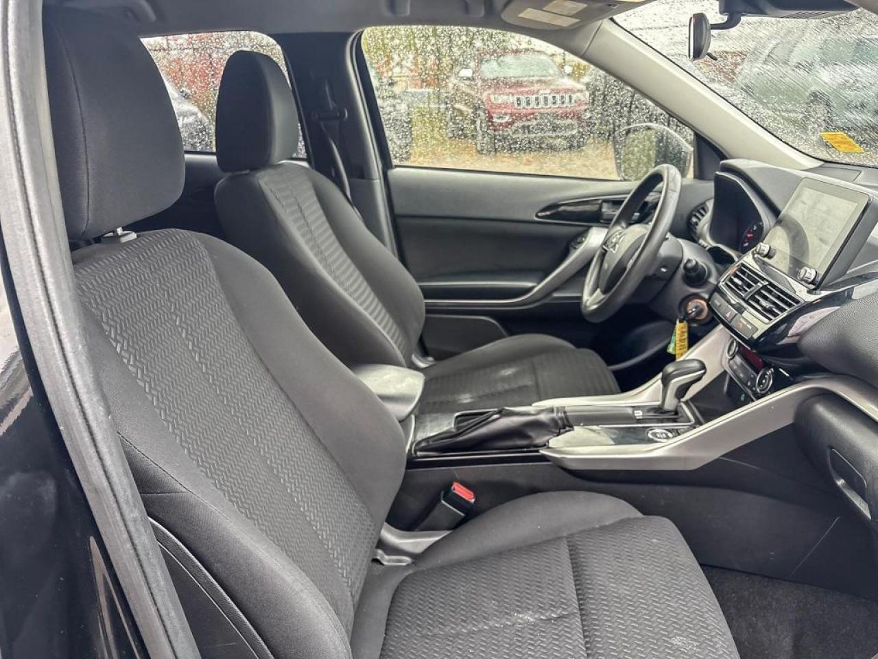 2022 Mitsubishi Eclipse Cross ES Photo