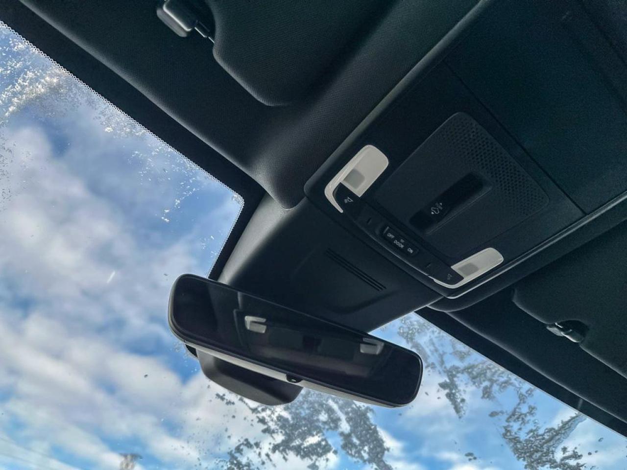 2025 Honda CR-V Hybrid EX-L Photo