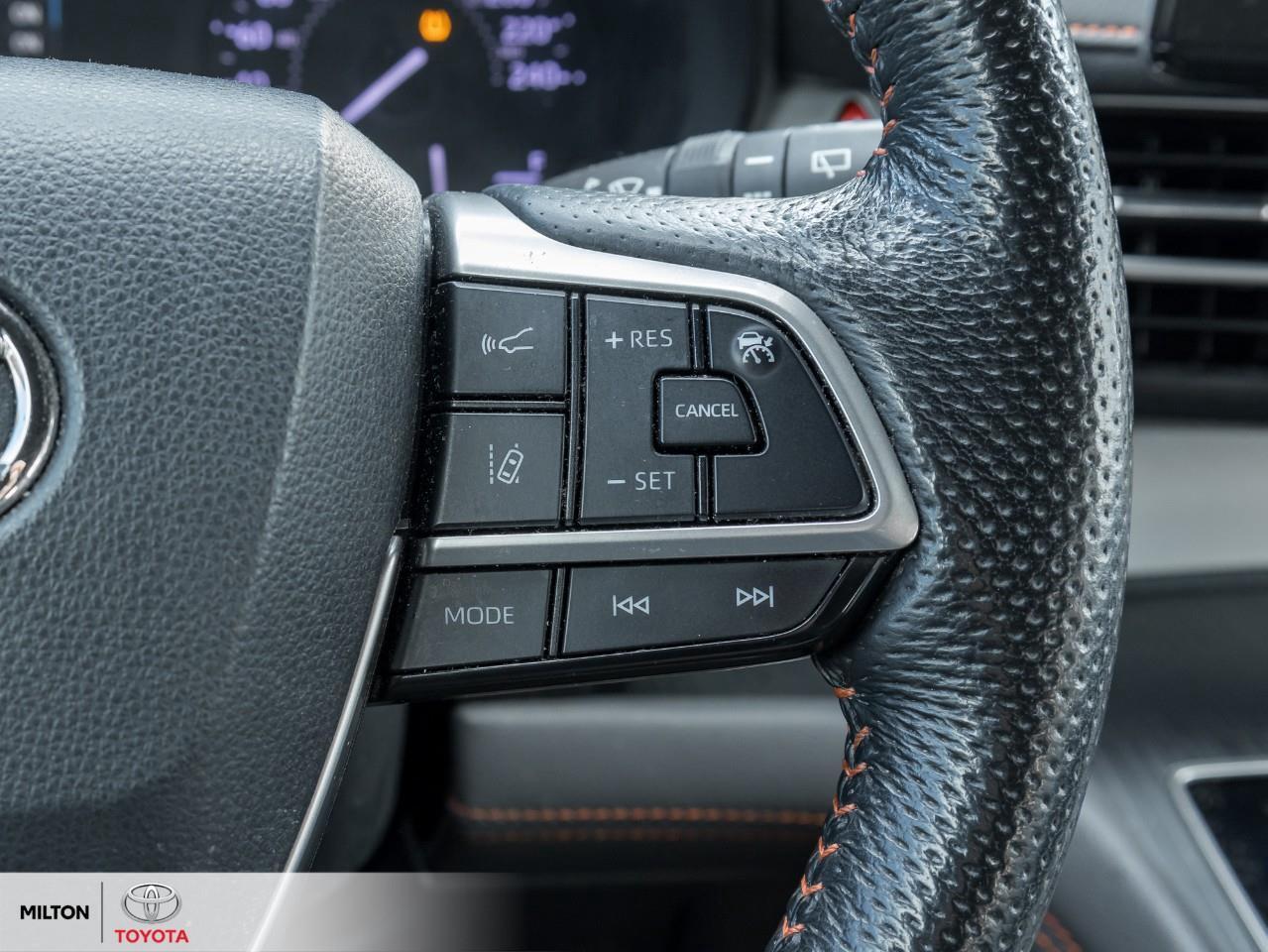 2021 Toyota Sienna LEATHER NAVIGATION SUNROOF HEATED STEERING JBL REA Photo