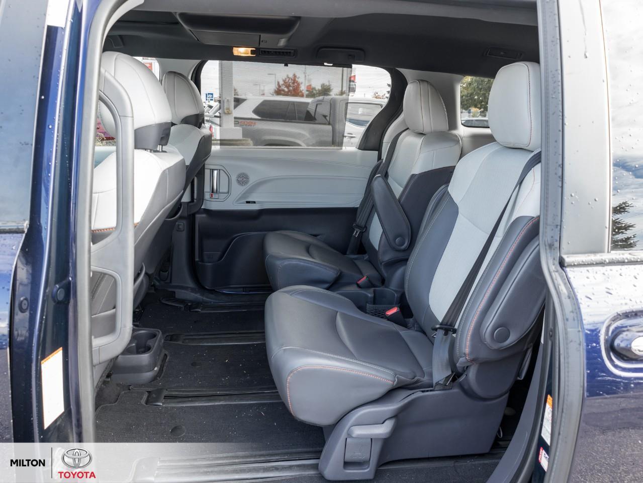 2021 Toyota Sienna LEATHER NAVIGATION SUNROOF HEATED STEERING JBL REA Photo