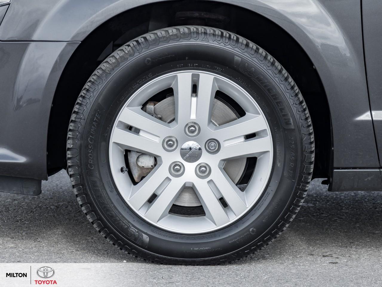 2019 Dodge Grand Caravan LEATHER NAVIGATION DVD HEATED STEERING POWER TAILG Photo3