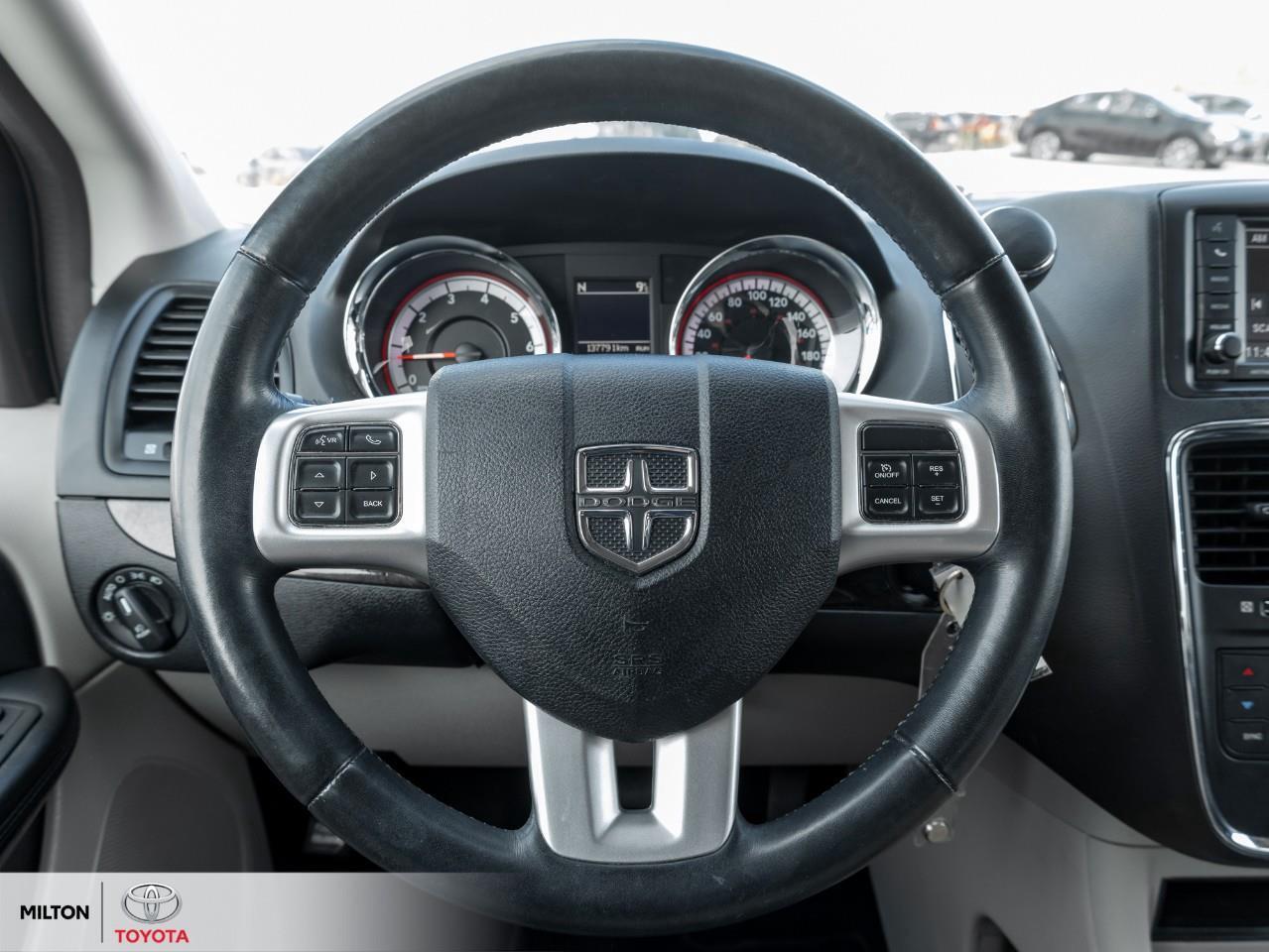 2019 Dodge Grand Caravan LEATHER NAVIGATION DVD HEATED STEERING POWER TAILG Photo