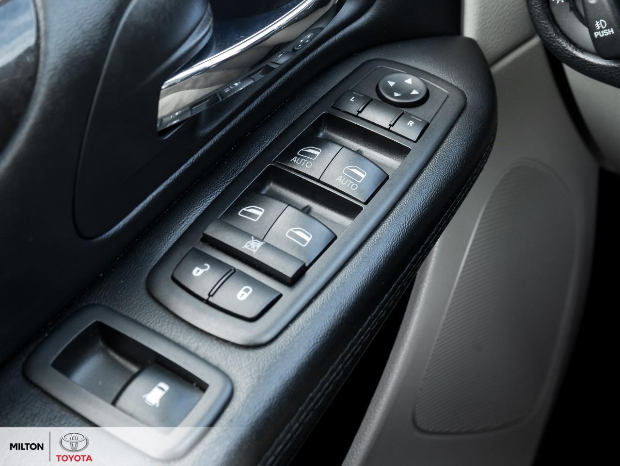 2019 Dodge Grand Caravan LEATHER NAVIGATION DVD HEATED STEERING POWER TAILG Photo