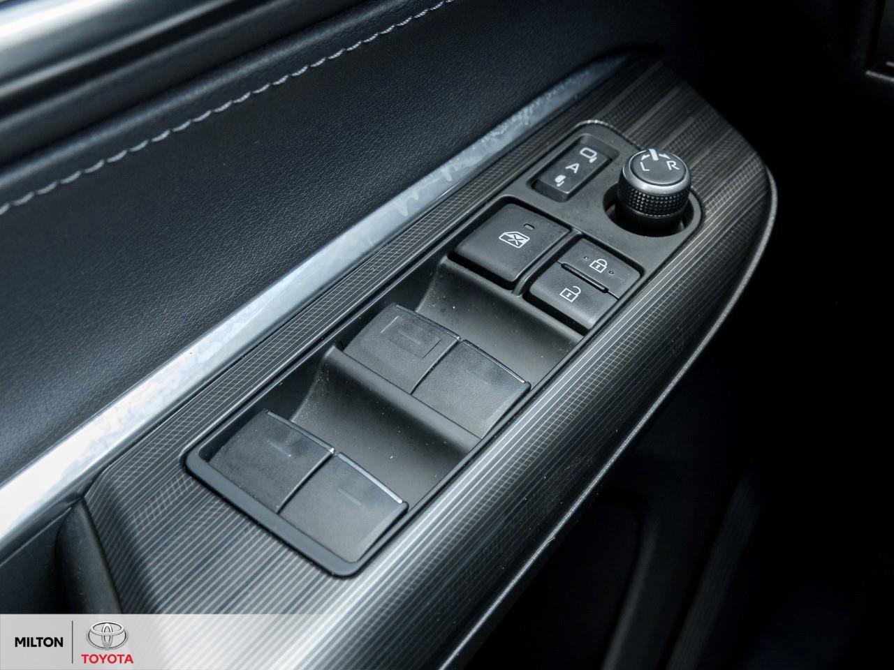 2024 Toyota Venza HYBRID LEATHER VENTILATED SEATS JBL HEATED STEERIN Photo