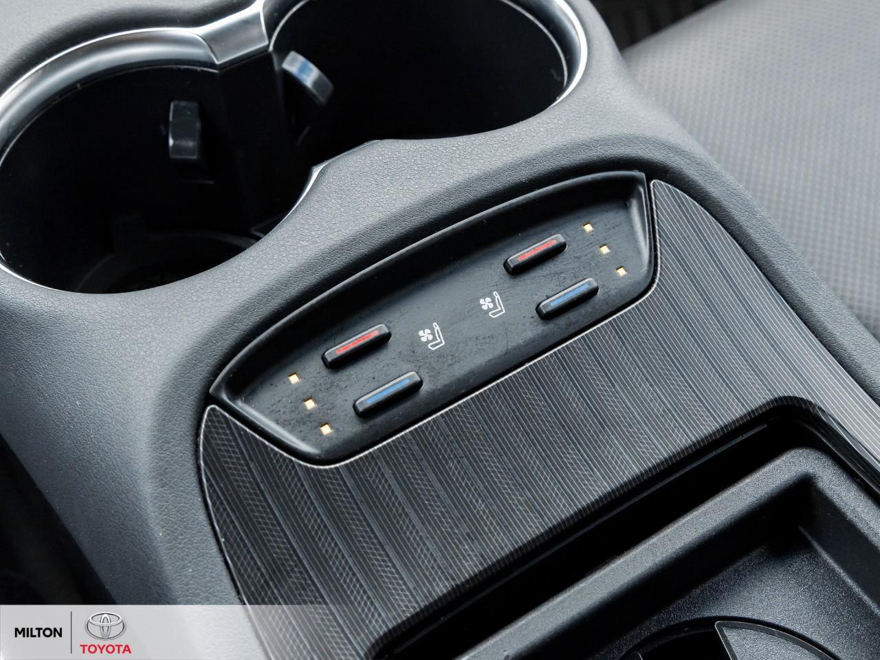 2024 Toyota Venza HYBRID LEATHER VENTILATED SEATS JBL HEATED STEERIN Photo