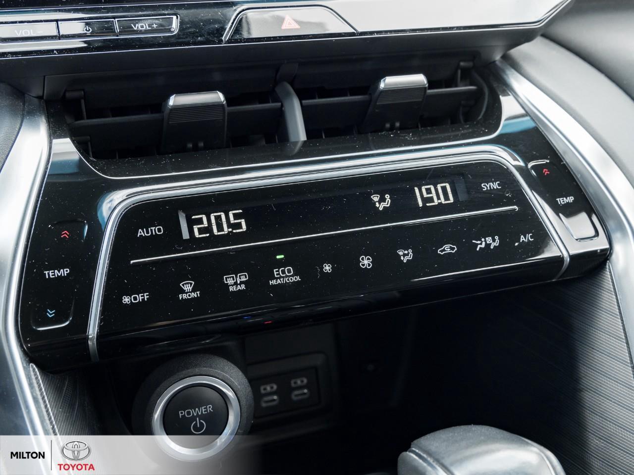 2024 Toyota Venza HYBRID LEATHER VENTILATED SEATS JBL HEATED STEERIN Photo