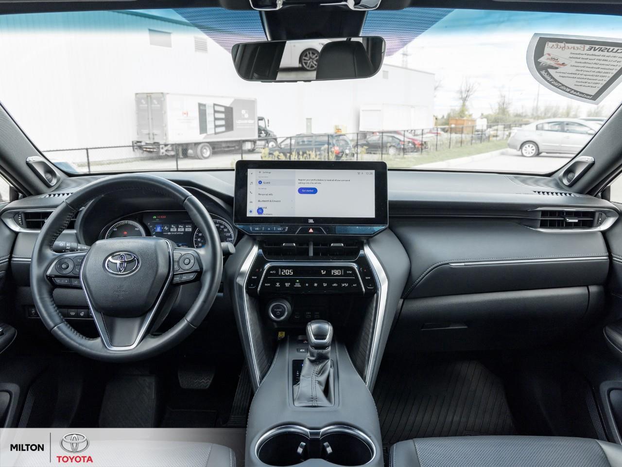 2024 Toyota Venza HYBRID LEATHER VENTILATED SEATS JBL HEATED STEERIN Photo