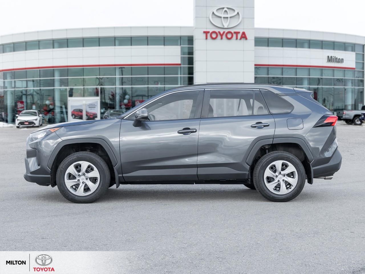 2020 Toyota RAV4 HEATED SEATS APPLE CARPLAY BLIND SPOT SAFETY SENSE Photo2