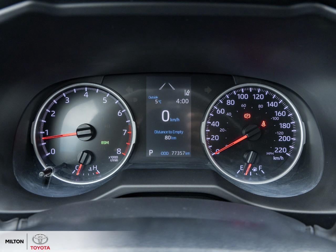 2020 Toyota RAV4 HEATED SEATS APPLE CARPLAY BLIND SPOT SAFETY SENSE Photo