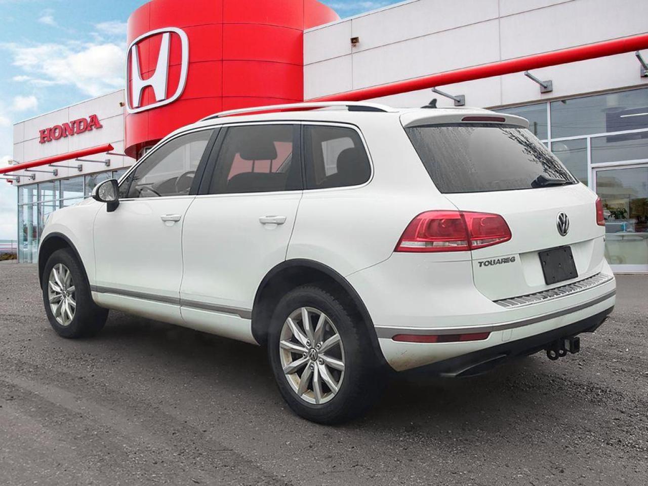 2017 Volkswagen Touareg 3.6L Photo