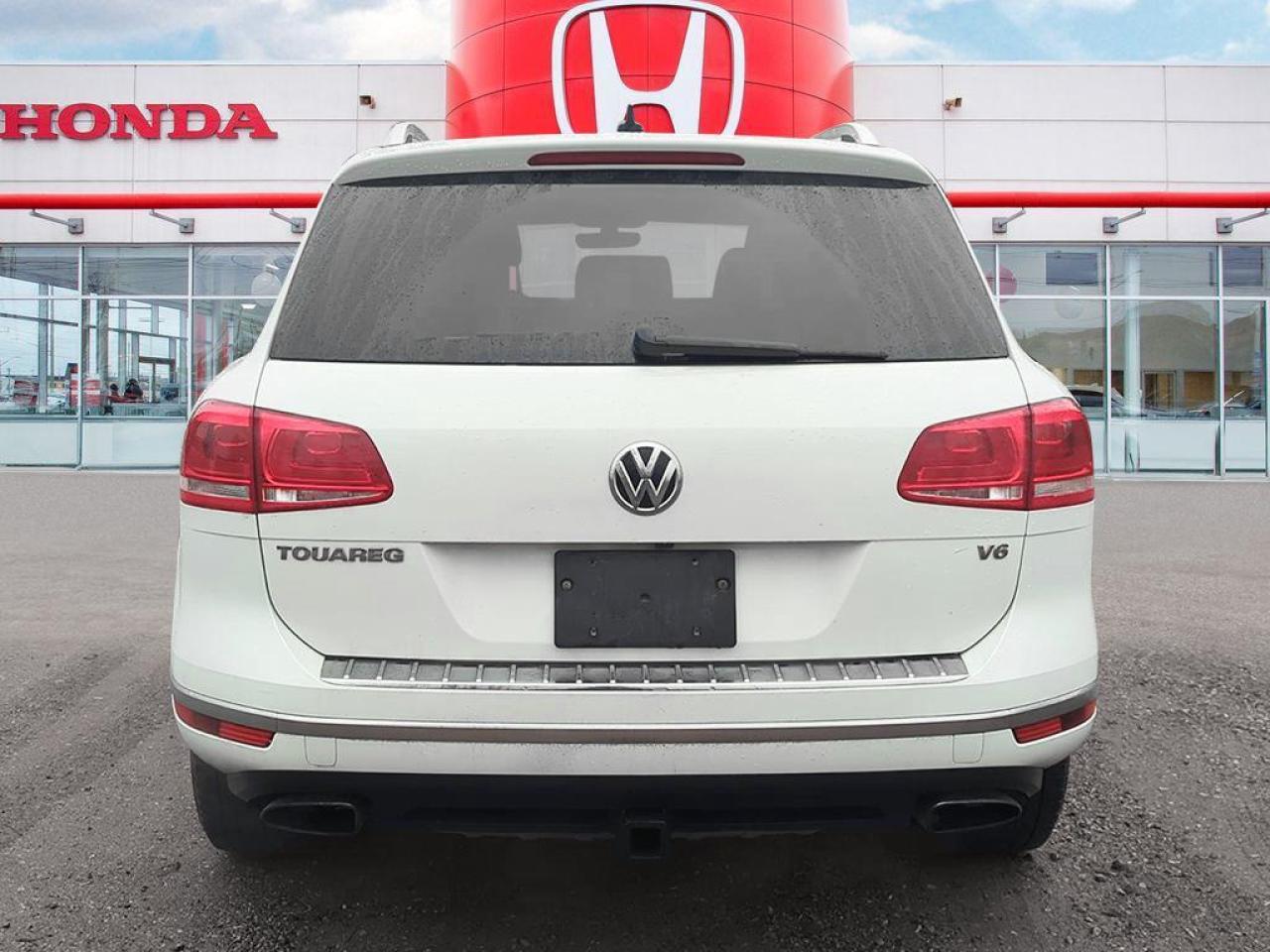 2017 Volkswagen Touareg 3.6L Photo